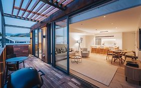 Beautiful Urban Apartment 5